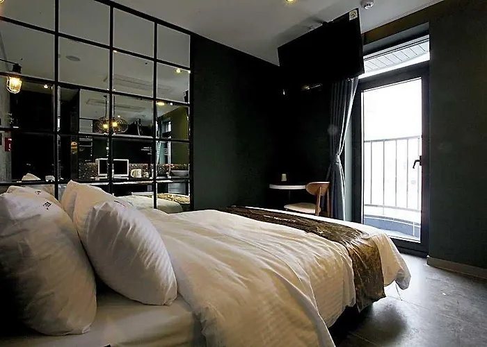 Jongno Hertz Hotel 3*