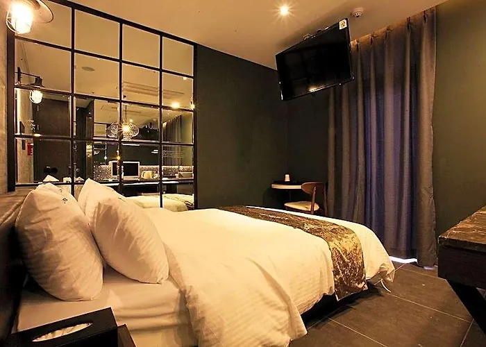 Jongno Hertz Hotel 3*