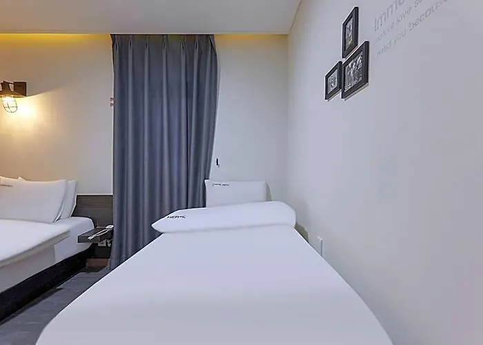 Jongno Hertz 3*