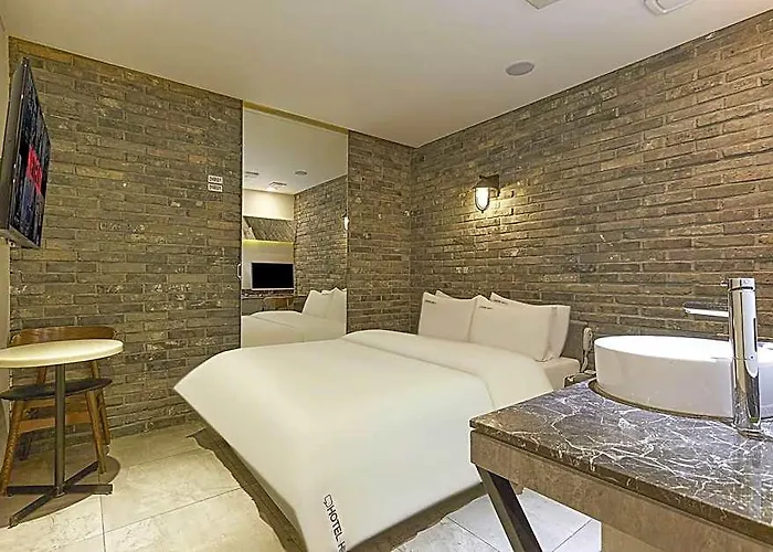 Jongno Hertz 3* Seoel